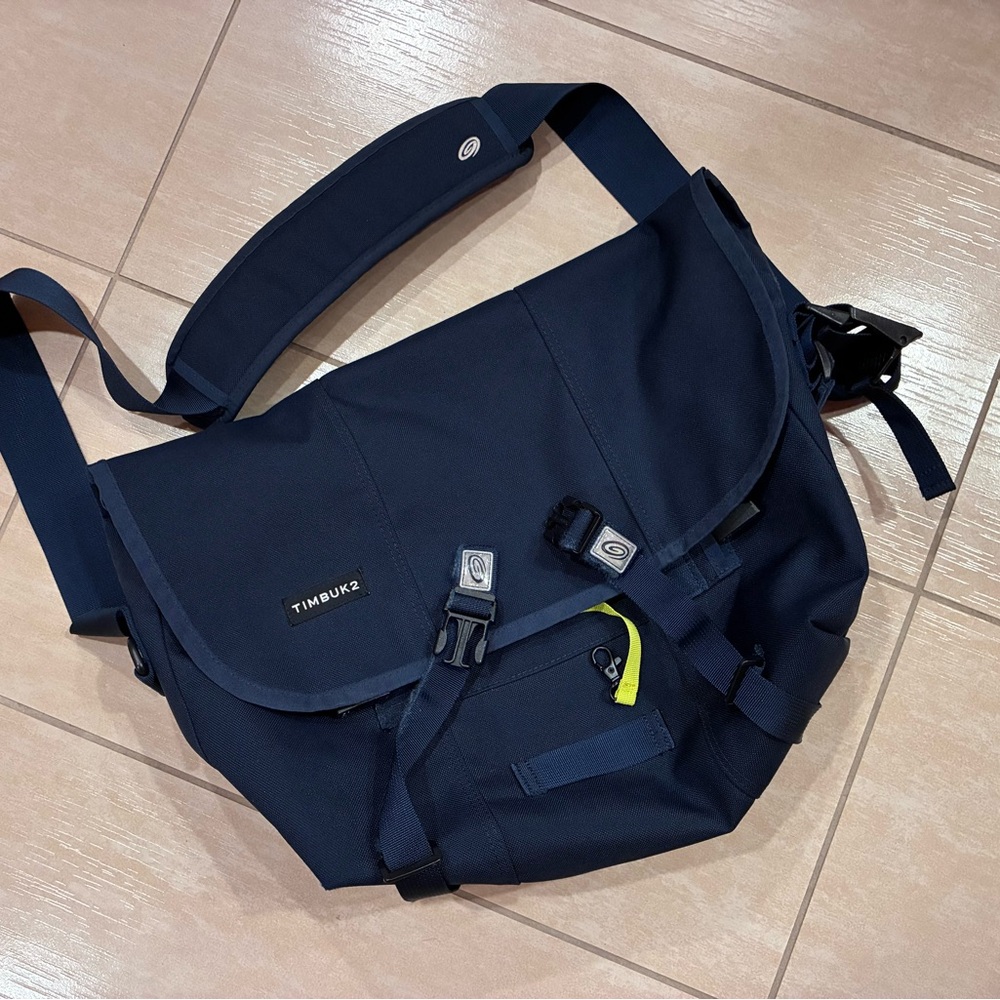 Timbuk2 Blue Classic Messenger Bag, Used